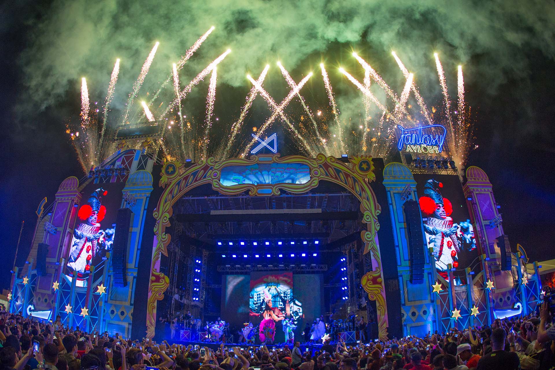 Festival | Cenografia | Iluminação | Sincronização Audiovisual 